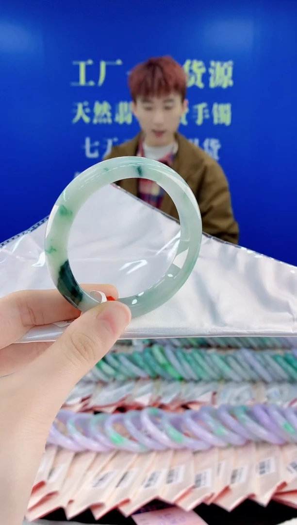 未镶嵌手镯翡翠01