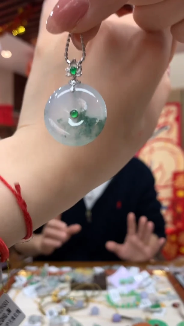 吊坠(不含链)18K金镶嵌翡翠平安扣