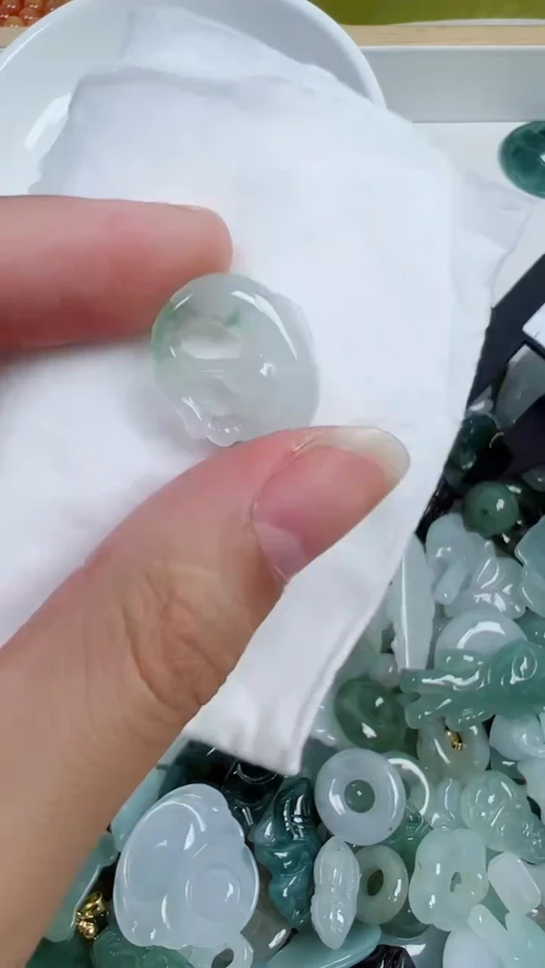 散珠翡翠282号链接，A货翡翠