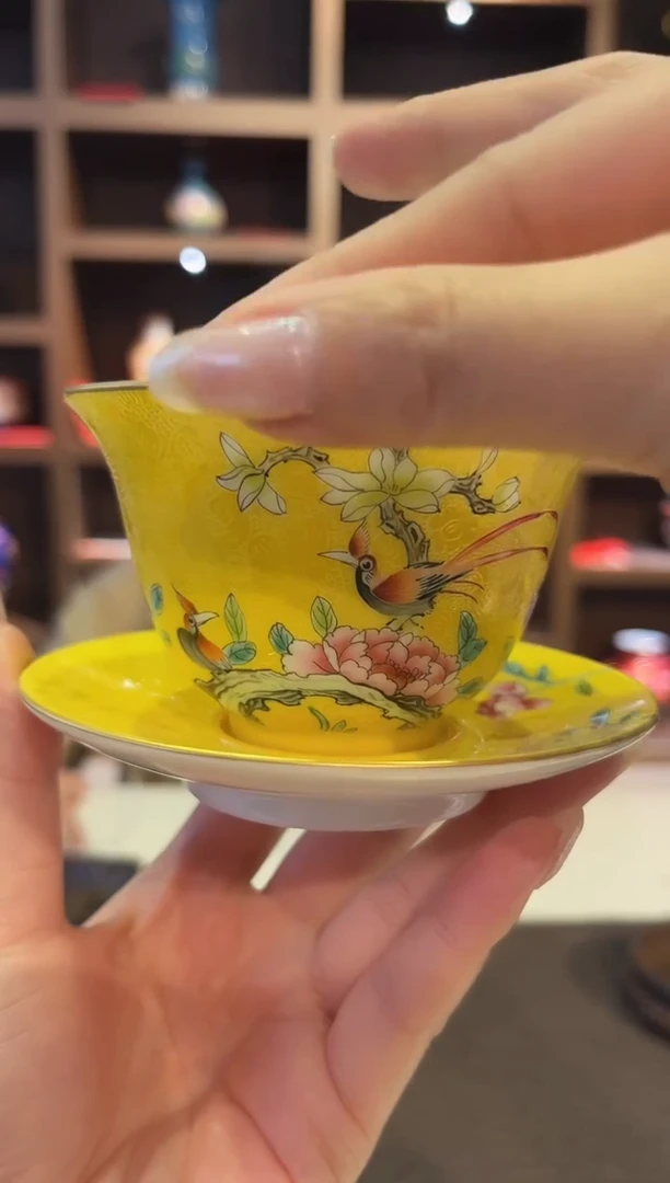 摆件粉彩扒花三才盖碗