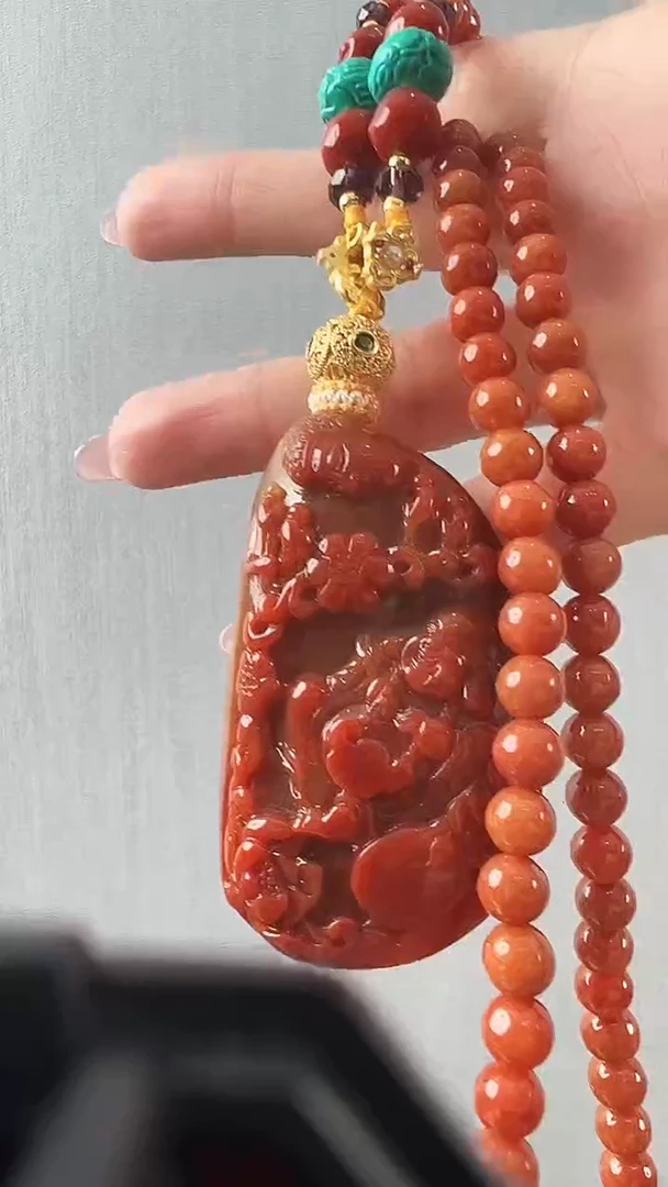 颈饰未镶嵌翡翠佛公