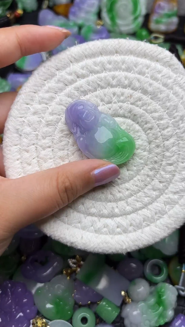 颈饰未镶嵌翡翠缅甸翡翠吊坠