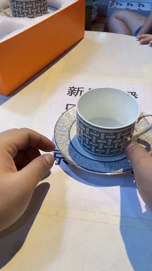 杯鸿辉家品牌瓷器，京东包邮！