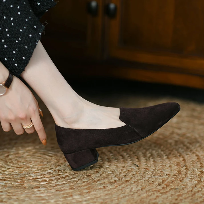 羊反绒法式尖头磨砂中跟单鞋女2025新款春秋季粗跟休闲鞋绒面女鞋