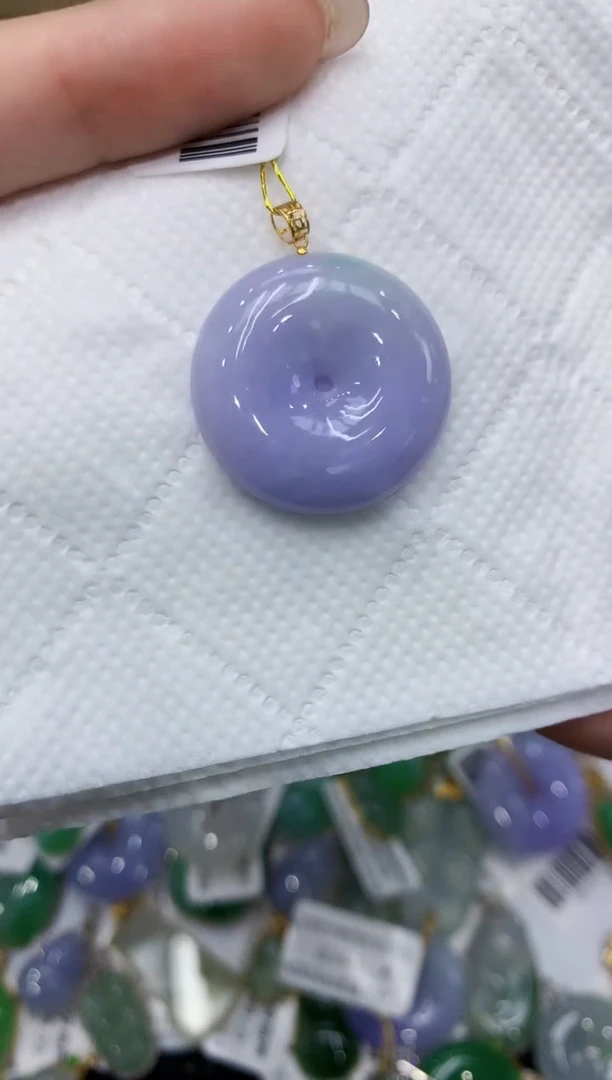 翡翠18K金镶嵌颈饰111111111111
