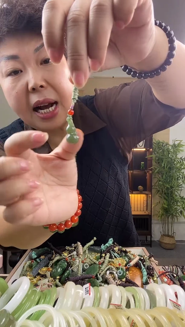 颈饰未镶嵌和田玉多样性拍一发一  46