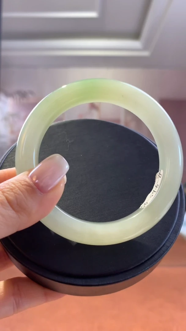 未镶嵌和田玉把件晴底翠青手镯55