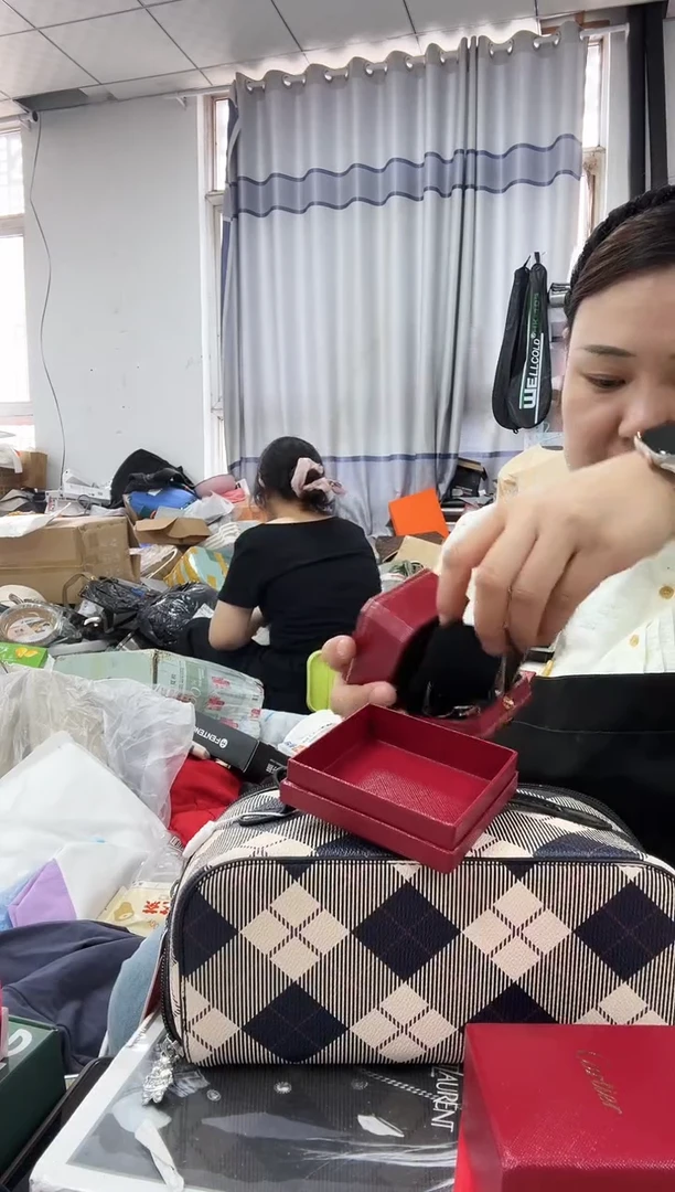 牦牛剖层皮革琪老板女包6号店超好看发图片款环环相扣