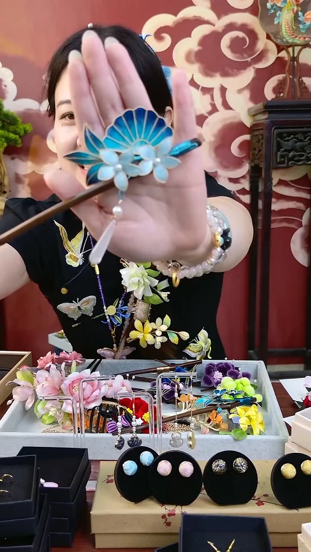 刺绣纯手工非遗绒花
