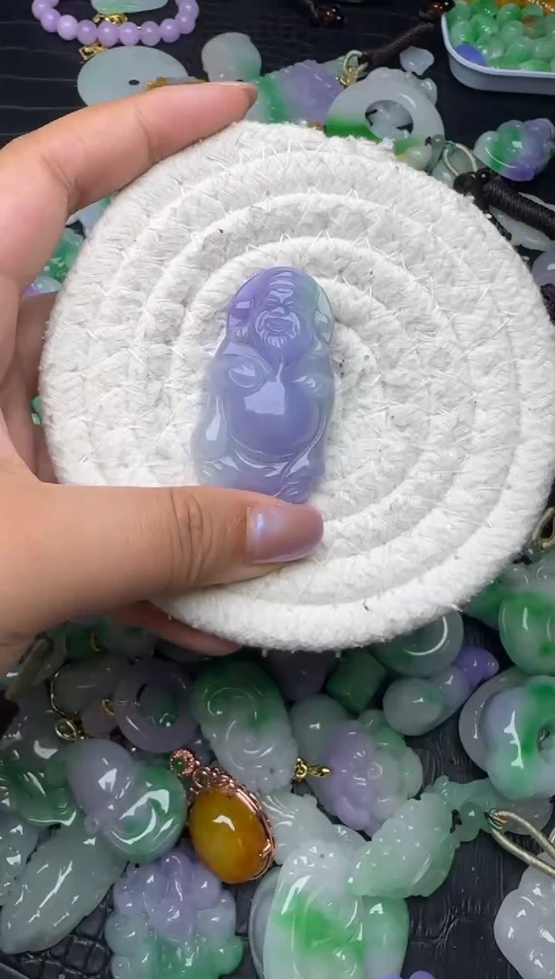 颈饰未镶嵌翡翠缅甸翡翠吊坠