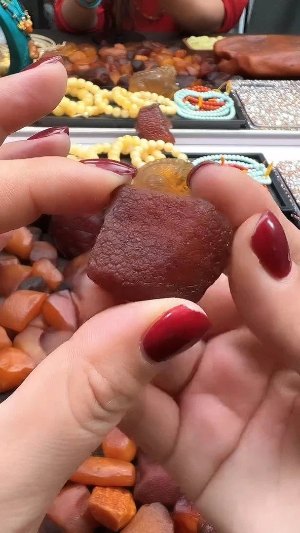 蜜蜡颈饰未镶嵌蜜蜡全皮吊坠