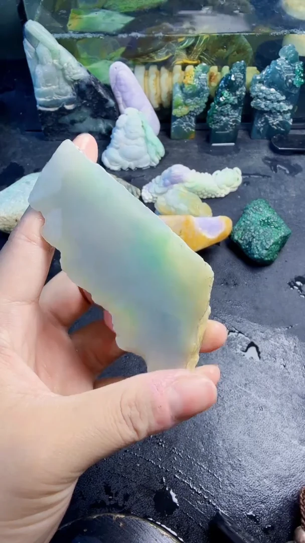 颈饰未镶嵌翡翠天然翡翠100