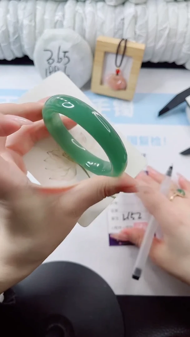 石英质玉手镯未镶嵌多样性发货L152