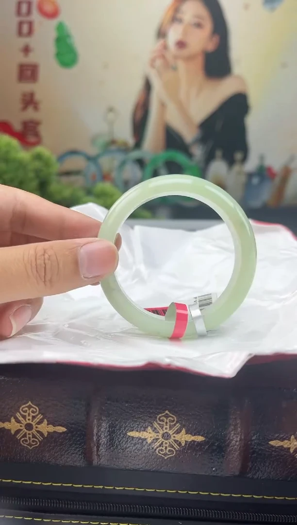 【闪购商品】翡翠手镯未镶嵌手镯14