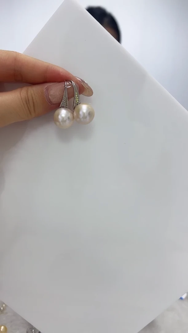 【闪购商品】淡水珍珠DA银S925镶嵌耳钩 B561