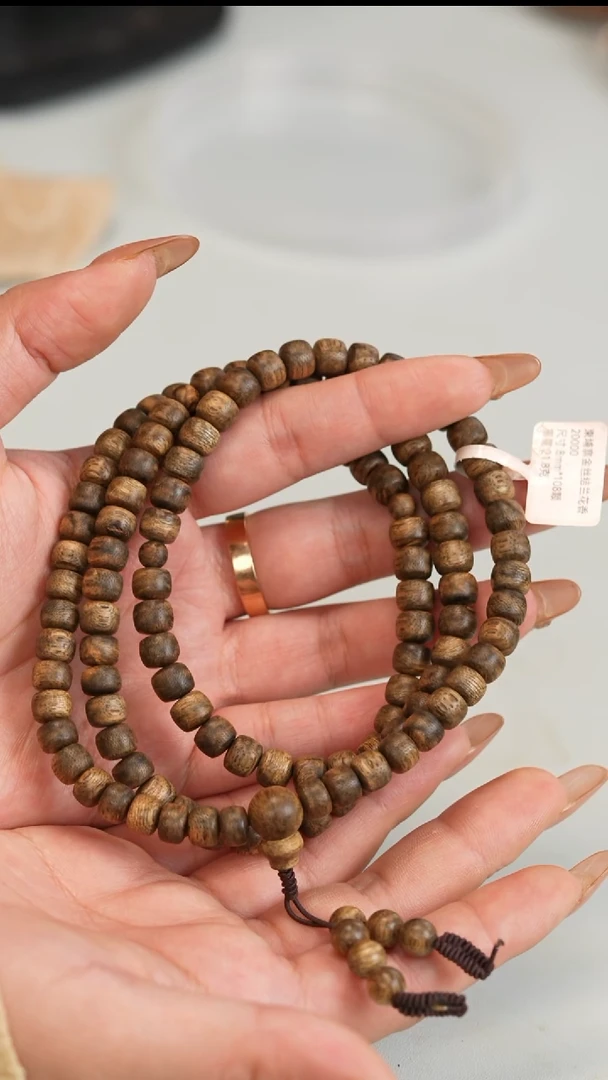 沉香手串柬埔寨金丝结兰花香八分沉8mm长串21.8克