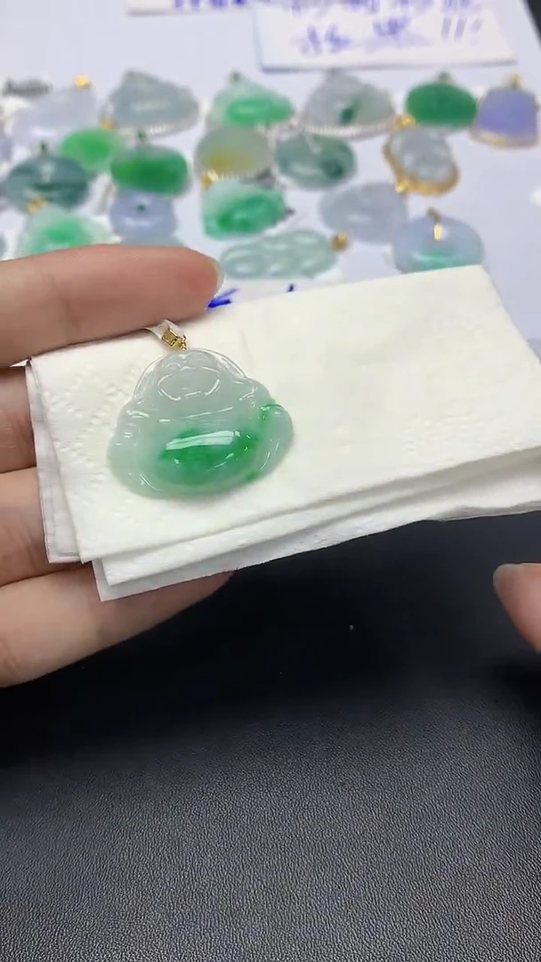 翡翠18K金镶嵌颈饰天然缅甸a货翡翠