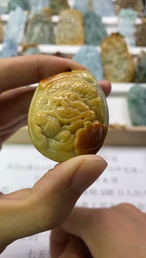 翡翠未镶嵌颈饰天然翡翠