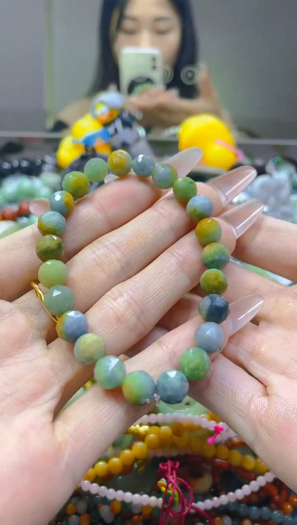 翡翠未镶嵌颈饰7MM/N/翡翠A货，一件也是批发价