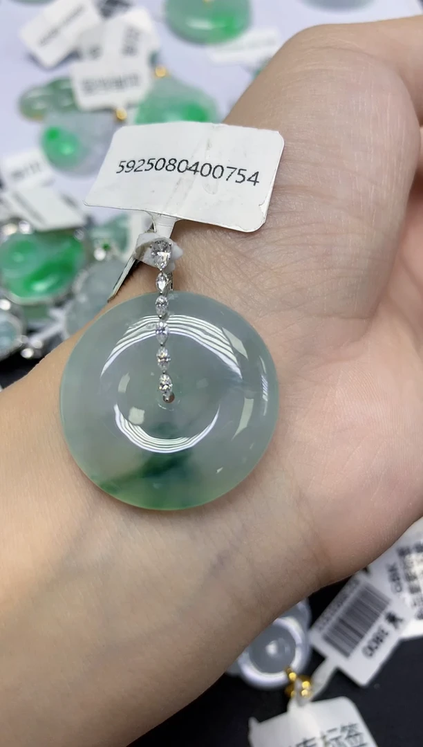 颈饰18K金镶嵌翡翠天然缅甸翡翠A货百元以上9元证书费自理