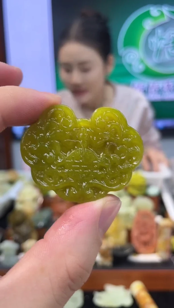 【闪购商品】岫玉吊坠未镶嵌·