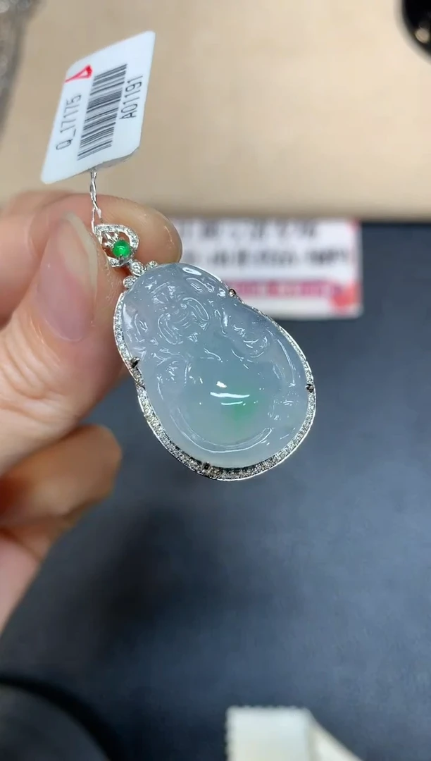 【闪购商品】翡翠颈饰18K金镶嵌【无鉴赏期