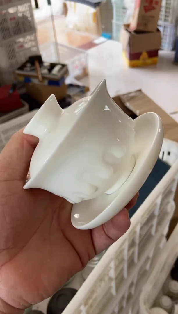 无运费险有瑕疵的摄影的产品有使用过的痕迹有点脏介意勿拍