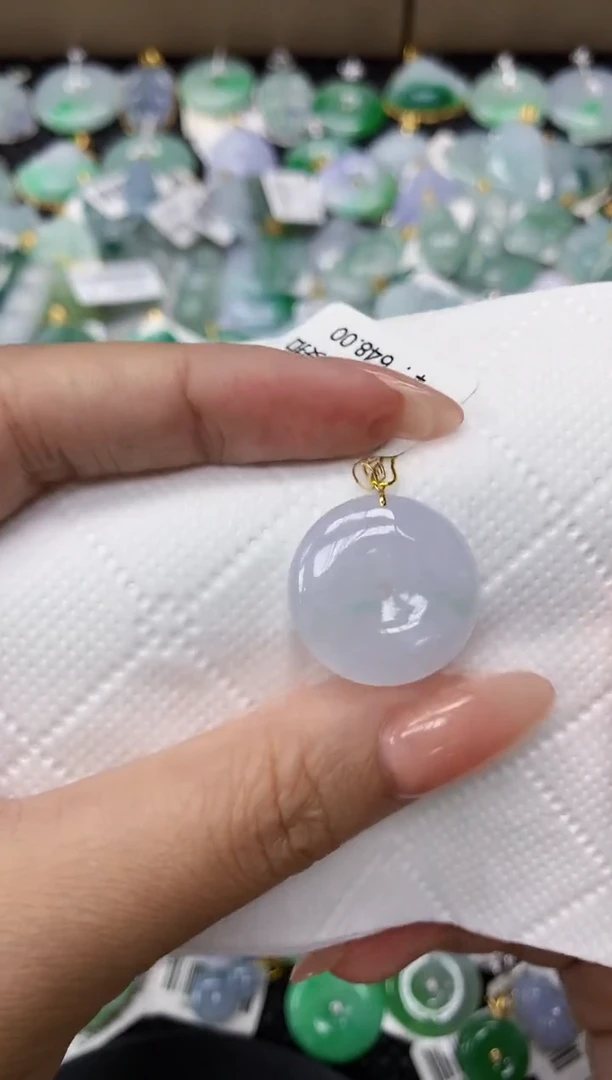 颈饰18K金镶嵌翡翠11111111111