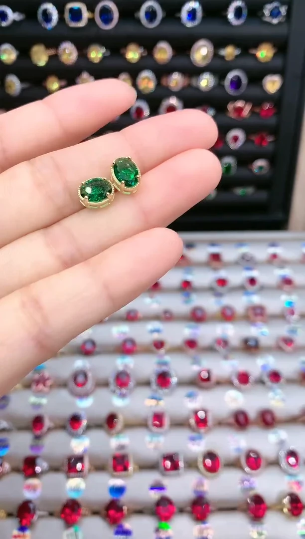 【闪购商品】透辉石耳饰银S925镶嵌金色