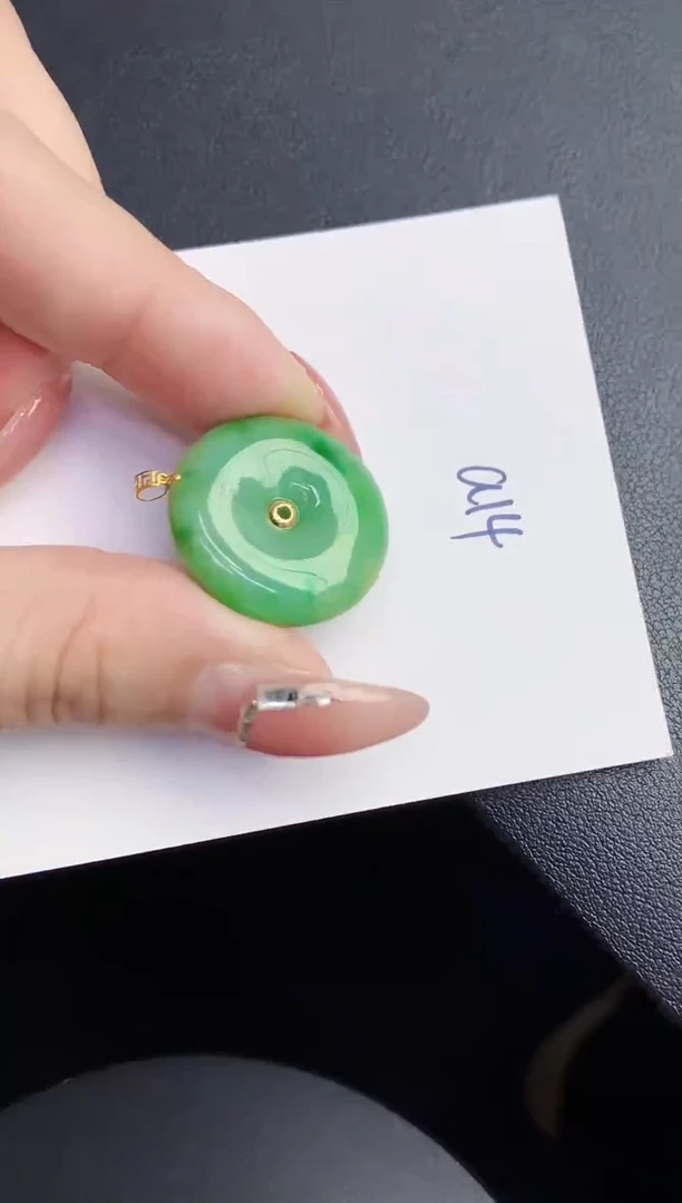 【闪购商品】翡翠颈饰18K金镶嵌000000000000