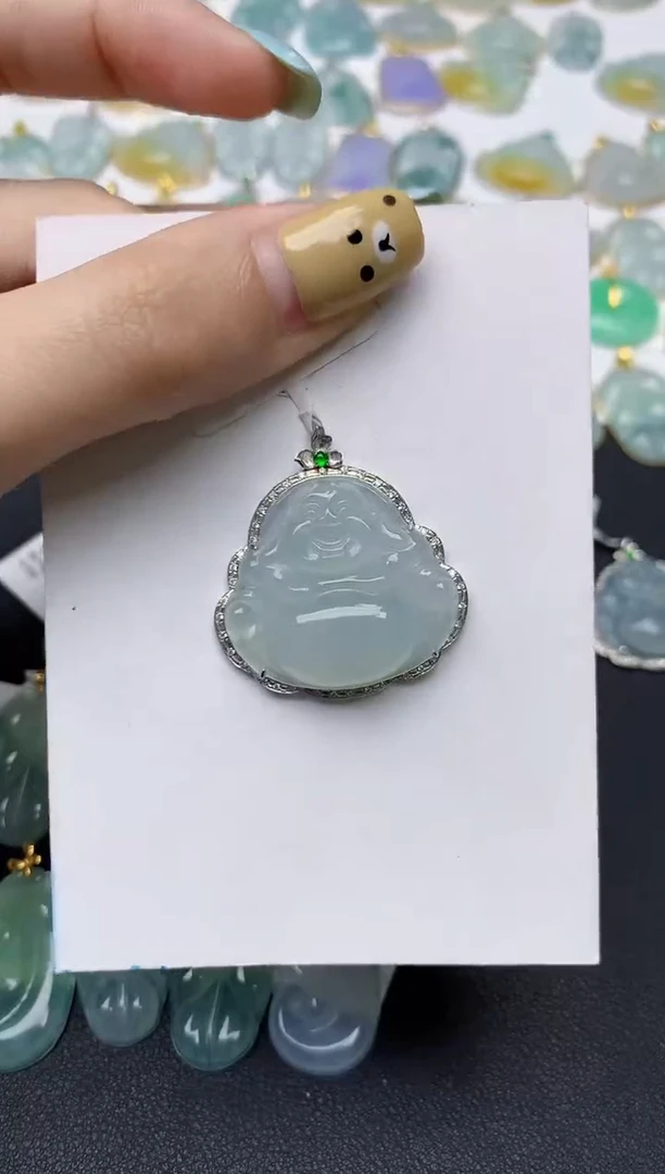 翡翠18K金镶嵌颈饰天然翡翠A货