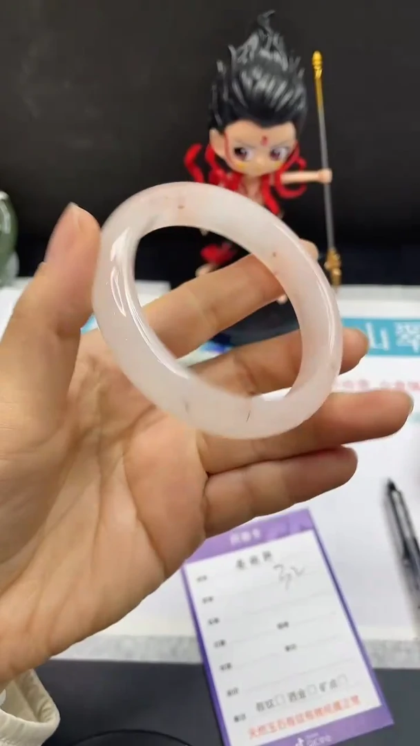 未镶嵌手镯石英质玉32