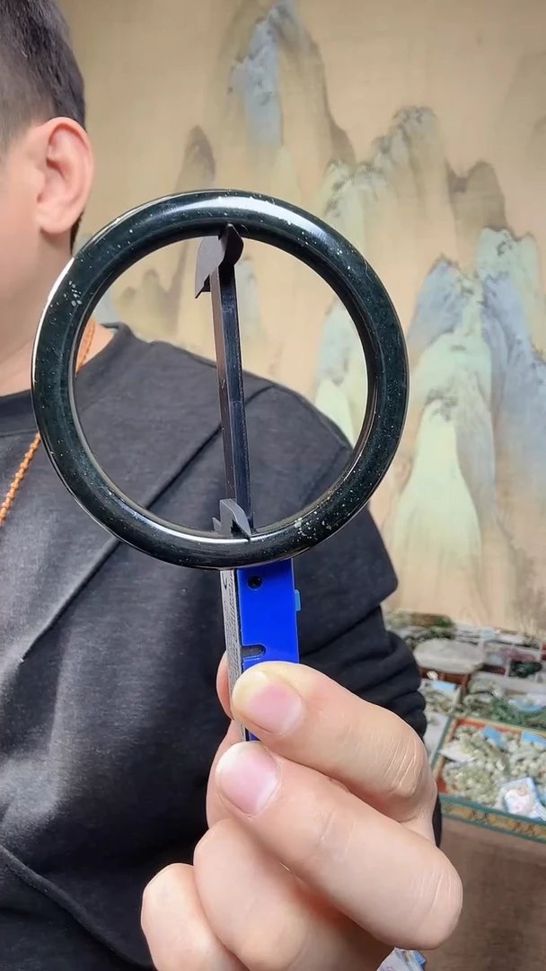 颈饰未镶嵌和田玉手镯62