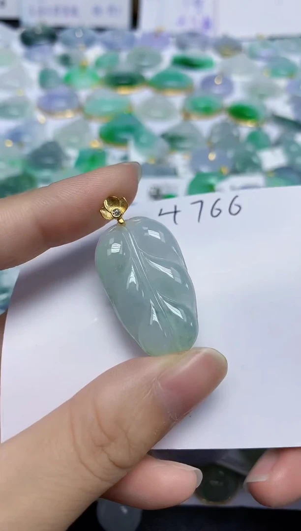 翡翠未镶嵌颈饰天然缅甸翡翠A货