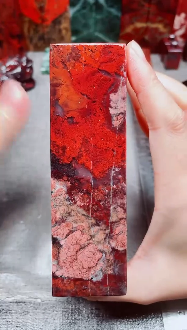 玉桂林鸡血玉素章3.5左右艳血红2