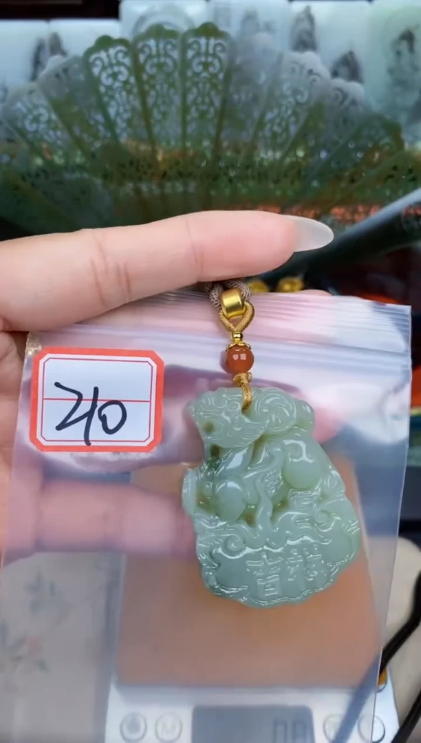 和田玉未镶嵌颈饰和田玉