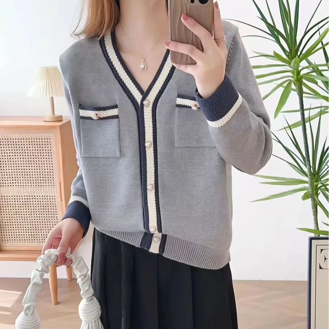 960#新款小香风v领开衫长袖纽扣针织衫204