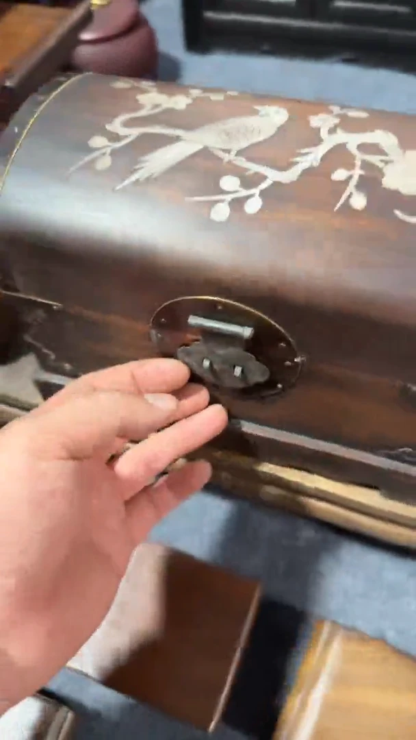 木福利          镶嵌管箱