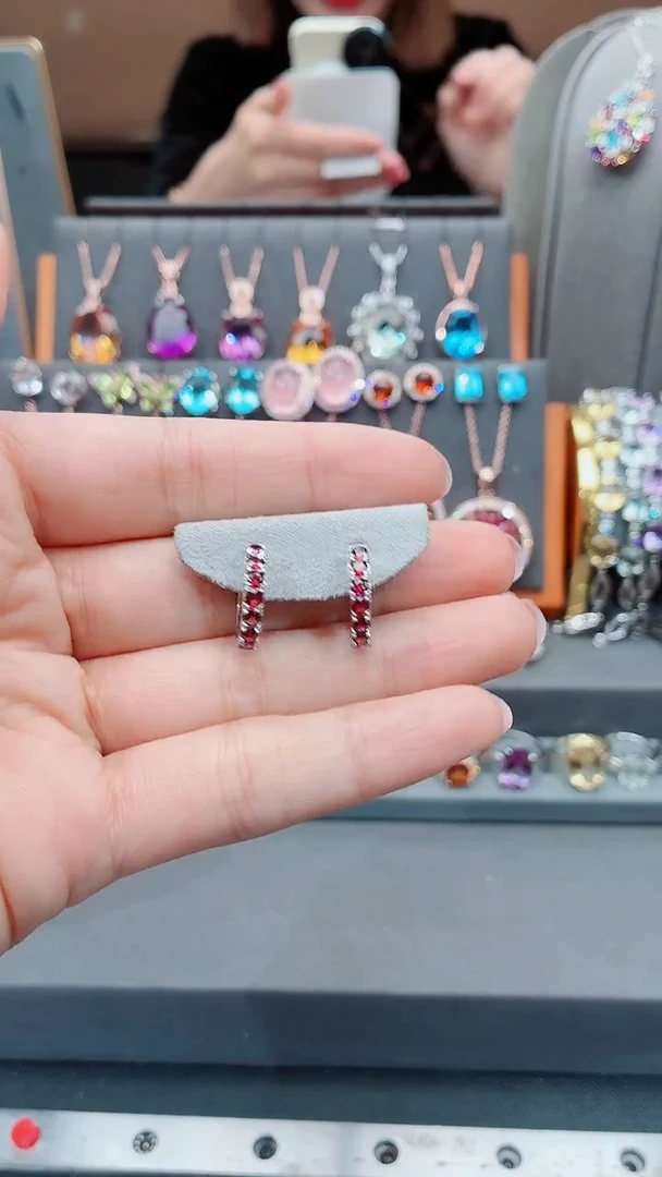 银S925镶嵌耳饰石榴石石榴石耳饰