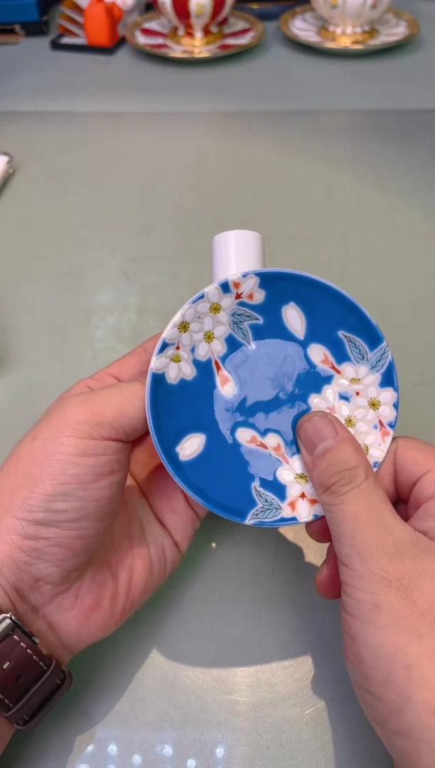 【闪购商品】瓷片唇膏