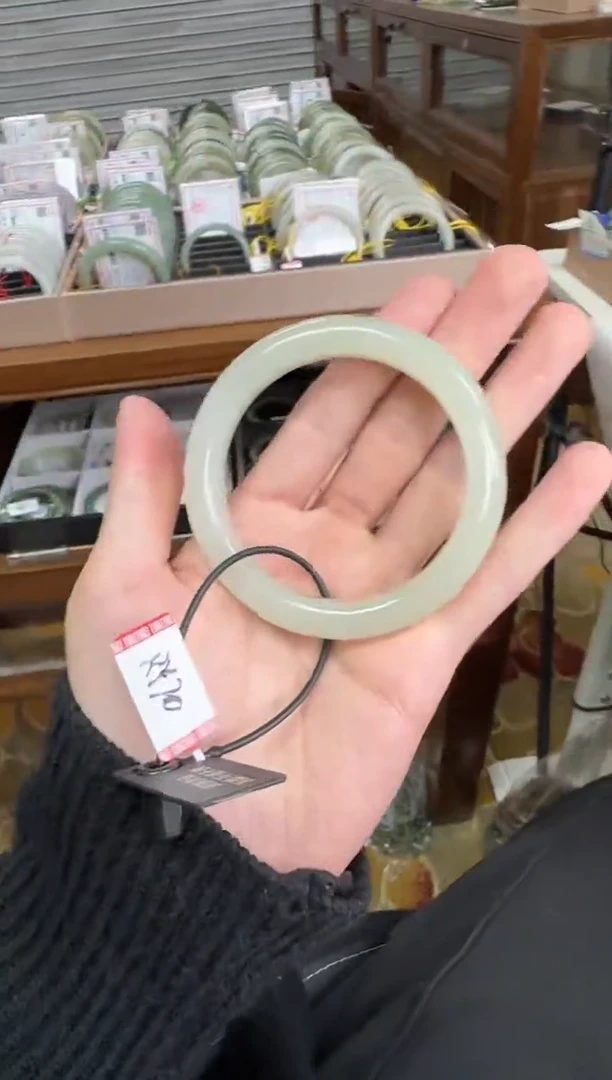 未镶嵌手镯和田玉58