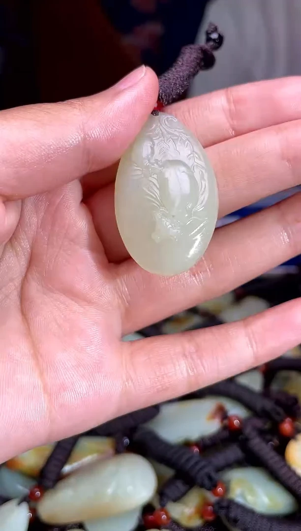 和田玉未镶嵌挂件1