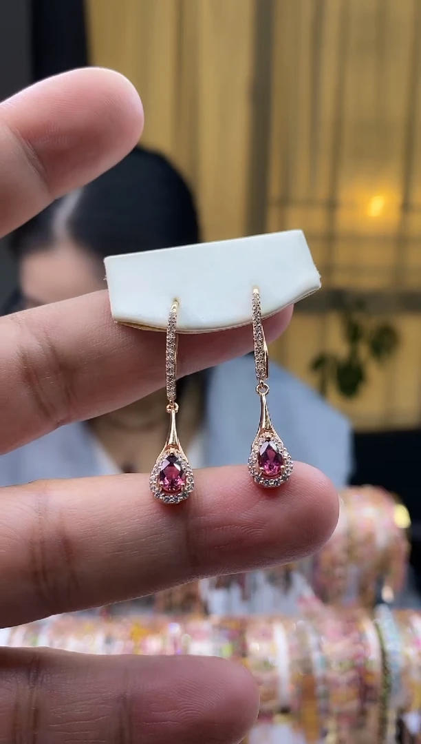 【闪购商品】碧玺耳钩银S925镶嵌24354354354