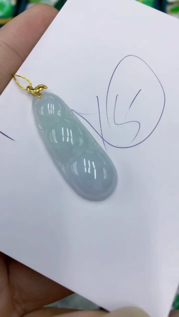 翡翠未镶嵌颈饰11111111111