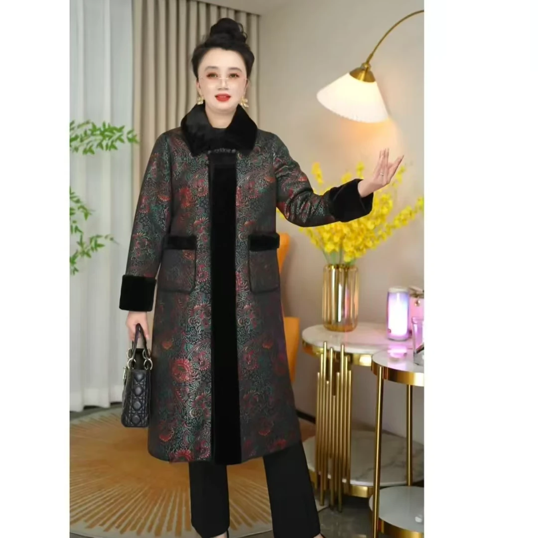 晖哥两面穿冬加绒新款大码显瘦遮肉中老年妈妈装中长款大衣外套