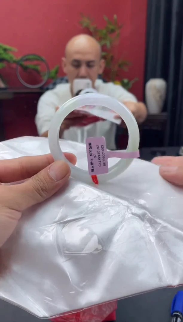 未镶嵌手镯翡翠4