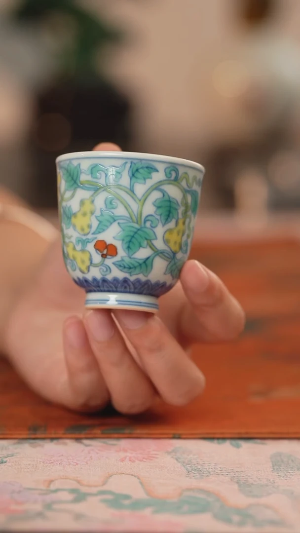 源明清忆斗彩葫芦手握杯