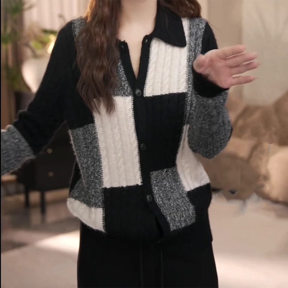 【定格】0559秋冬新款复古撞色格子Polo领针织开衫女设洋气百搭毛衣