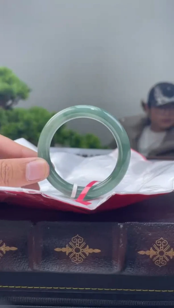 【闪购商品】翡翠手镯未镶嵌1手镯