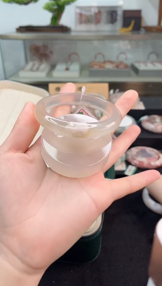 未镶嵌手镯石英质玉60圈口（赠品镯心）384517
